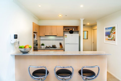 Southbank Apartments 28 Southgate - Food Delivery Shop 2