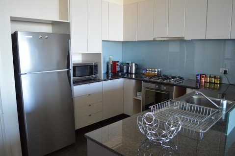 3BR Apartment At Victoria Tower Southbank - Food Delivery Shop 4