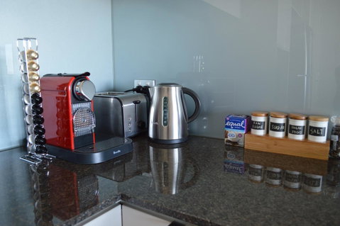 3BR Apartment At Victoria Tower Southbank - Food Delivery Shop 6