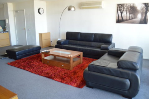 3BR Apartment At Victoria Tower Southbank - Food Delivery Shop 2