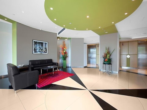 3BR Apartment At Victoria Tower Southbank - Food Delivery Shop 16