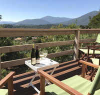 Hamptons In Healesville - Food Delivery Shop