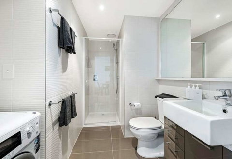 Luxury Apartments With View - Food Delivery Shop 11