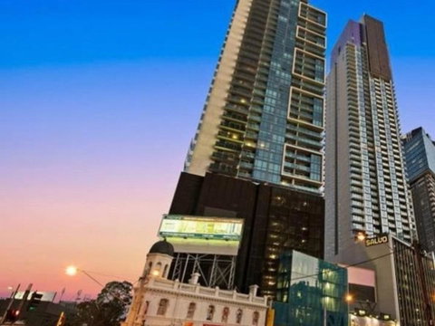 Luxury Apartments With View - Food Delivery Shop 26