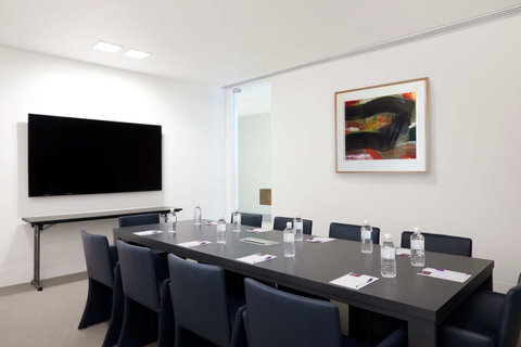 Hyatt Place Melbourne Essendon Fields - Food Delivery Shop 25