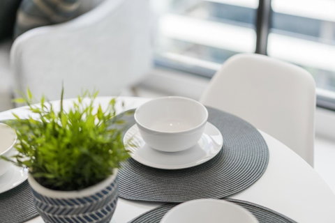 Complete Host Tiara Apartments - Food Delivery Shop 31