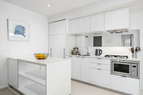 Complete Host Tiara Apartments - Food Delivery Shop 37