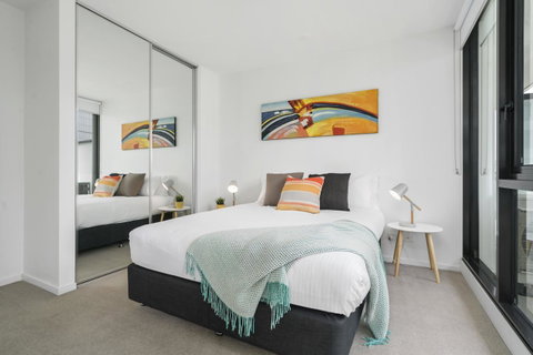 Complete Host Tiara Apartments - Food Delivery Shop 35