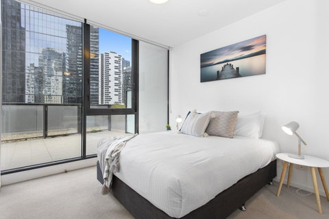 Complete Host Tiara Apartments - Food Delivery Shop 23