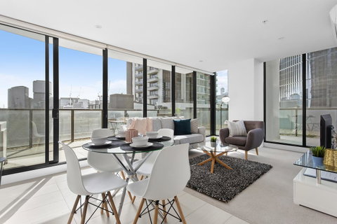 Complete Host Tiara Apartments - Food Delivery Shop 0