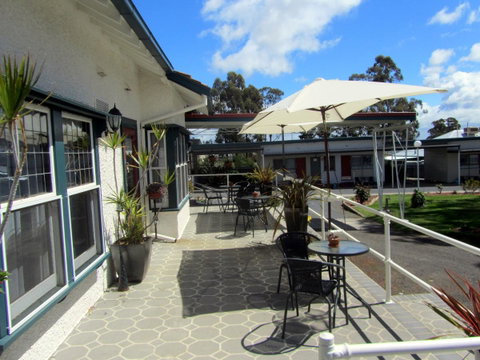 The Highlander Motel - 24HR Check In - Food Delivery Shop 42