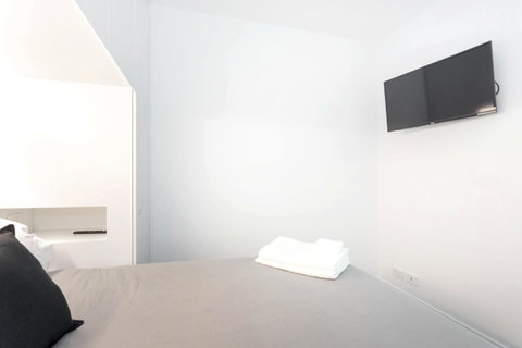 Modern Apartment In The Heart Of St Kilda - Food Delivery Shop 13