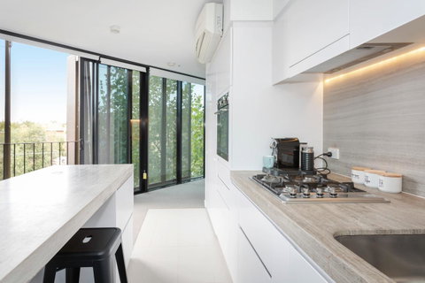 Modern Apartment In The Heart Of St Kilda - Food Delivery Shop 6