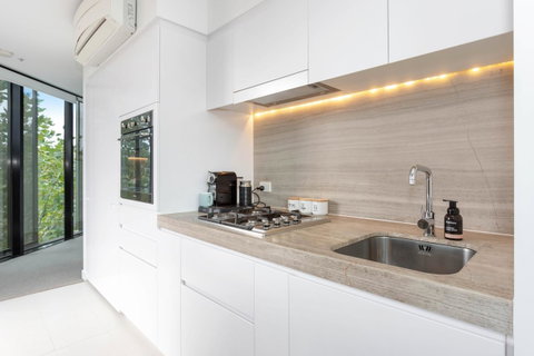 Modern Apartment In The Heart Of St Kilda - Food Delivery Shop 5