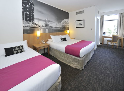 Mercure North Melbourne - Food Delivery Shop 25