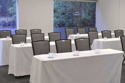 Mercure North Melbourne - Food Delivery Shop 42