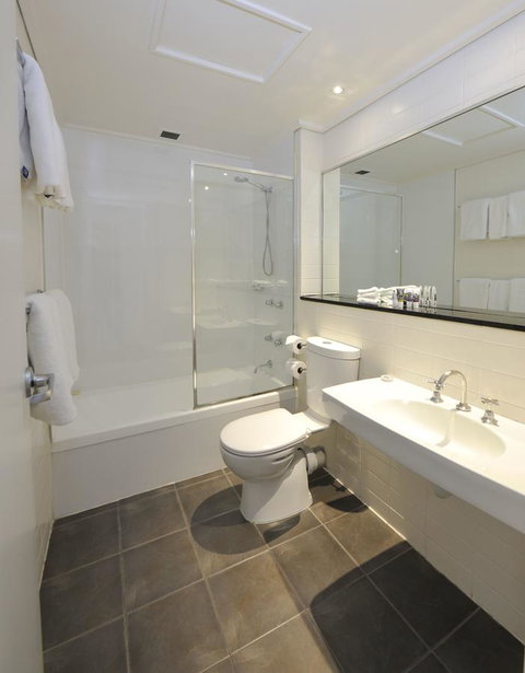 Mercure North Melbourne - Food Delivery Shop 32