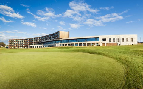RACV Torquay Resort - Food Delivery Shop 11