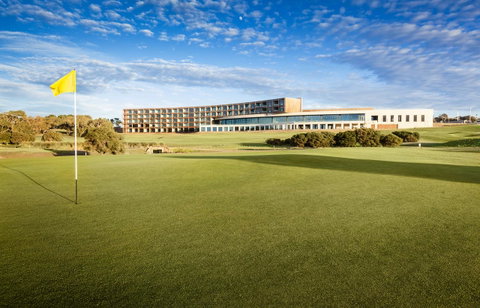 RACV Torquay Resort - Food Delivery Shop 20