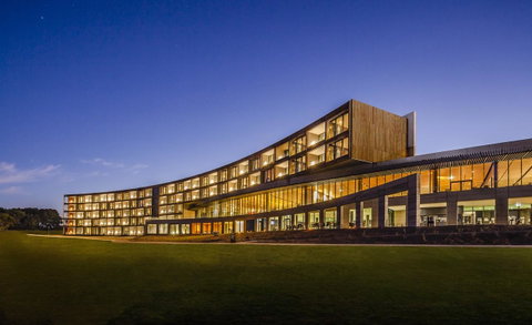RACV Torquay Resort - Food Delivery Shop 17