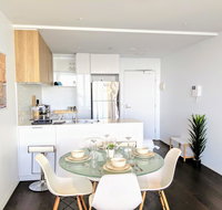 Breathtaking View Apartment with Gym  Sauna - Food Delivery Shop