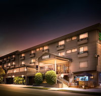 Crest on Barkly Hotel - Food Delivery Shop