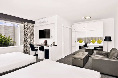 Comfort Hotel East Melbourne - Food Delivery Shop 8