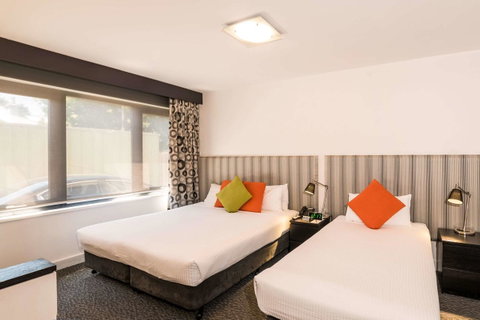 Comfort Hotel East Melbourne - Food Delivery Shop 10