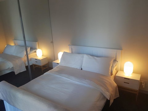Southbank Short Stay Apartment - Food Delivery Shop 9