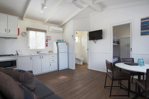 Kanasta Caravan Park - Food Delivery Shop 20