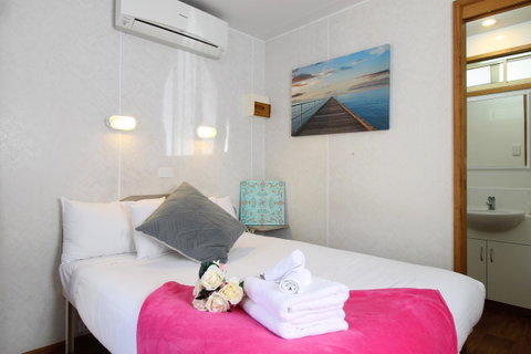 Kanasta Caravan Park - Food Delivery Shop 18