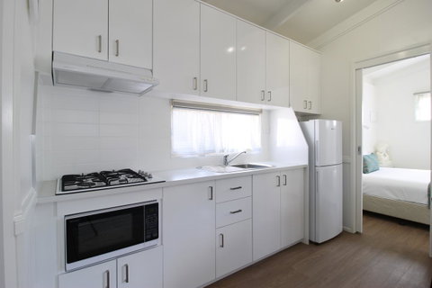 Kanasta Caravan Park - Food Delivery Shop 30