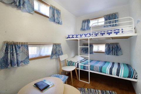 Kanasta Caravan Park - Food Delivery Shop 31