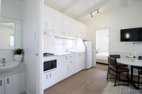 Kanasta Caravan Park - Food Delivery Shop 37
