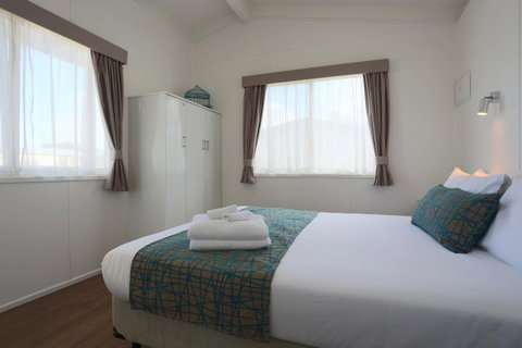 Kanasta Caravan Park - Food Delivery Shop 28