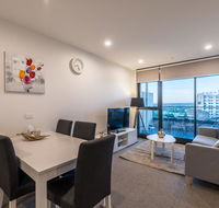 Guest house in Melbourne - Food Delivery Shop