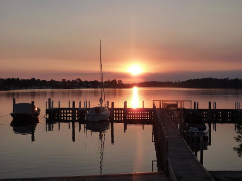 The Point BnB - Food Delivery Shop 15