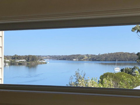 The Point BnB - Food Delivery Shop 8