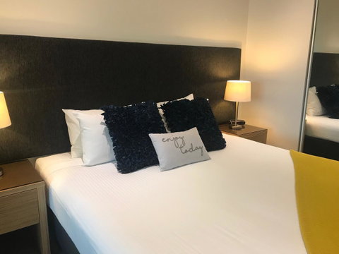 Quest Wodonga - Food Delivery Shop 28