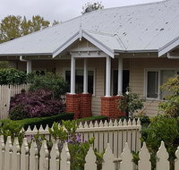 Healesville House - Fig Tree House - Food Delivery Shop
