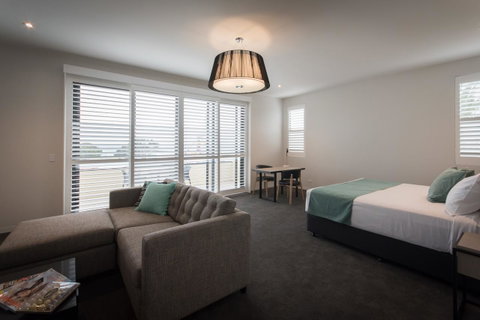 Rye Hotel By Nightcap Plus - Food Delivery Shop 8