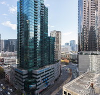 Southbank Biz-Biz Hotel Apartment - Food Delivery Shop