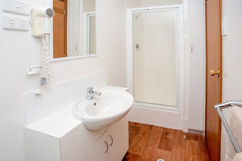 BIG4 Whiters Holiday Village - Food Delivery Shop 36