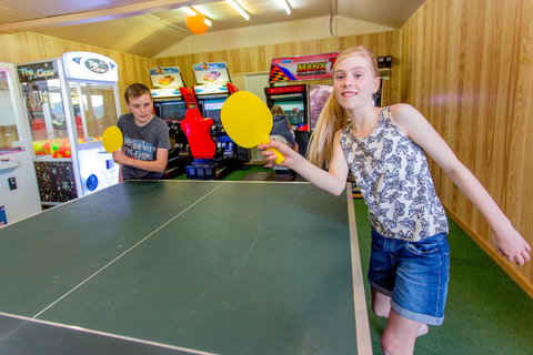 BIG4 Whiters Holiday Village - Food Delivery Shop 9