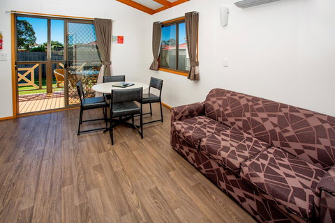 BIG4 Whiters Holiday Village - Food Delivery Shop 26