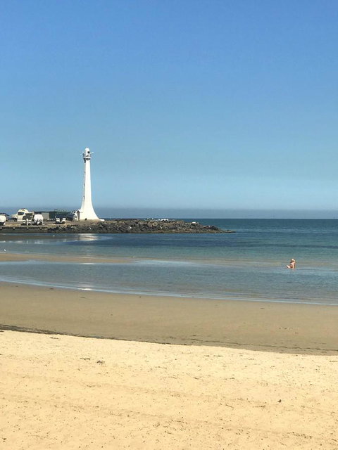 Beach Front Beauty - Food Delivery Shop 21