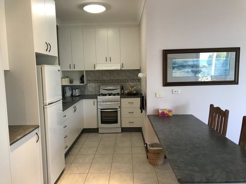 Eagle Bay Views - Food Delivery Shop 15