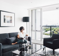 Quay West Suites Melbourne - Food Delivery Shop