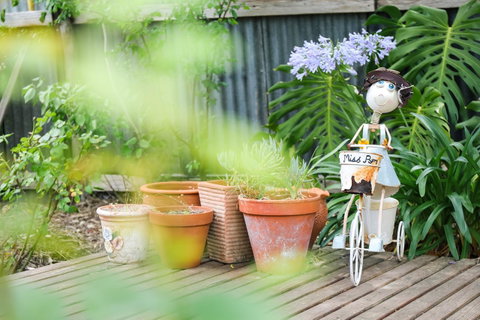 Miss Pym's Cottage - Food Delivery Shop 7