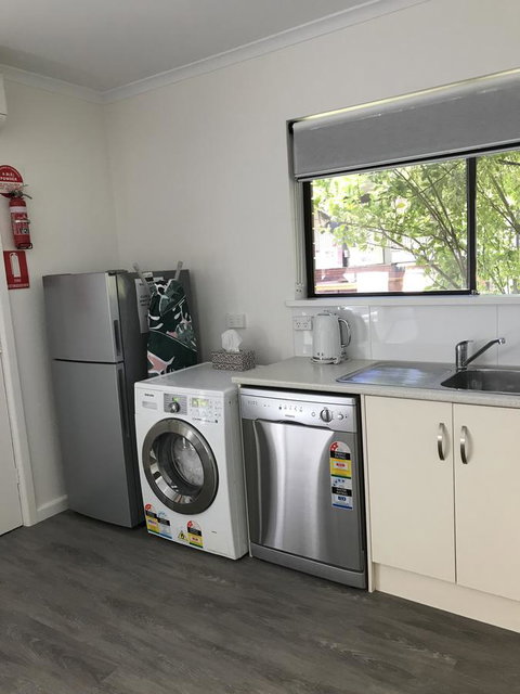 Mildura Holiday Villas - Food Delivery Shop 1